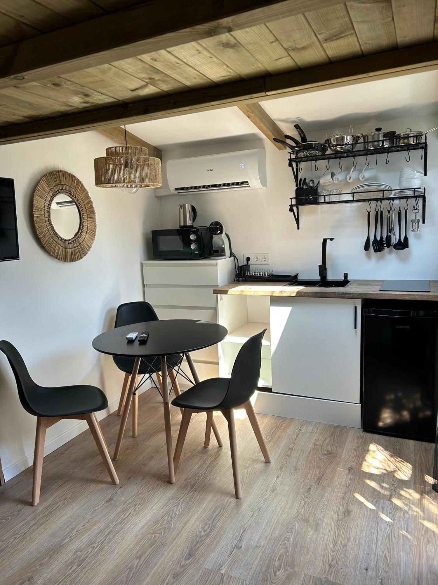 La Floresta Suite Sant Cugat del Vallès Exterior foto
